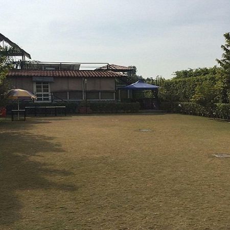 Ad Country Villa Noida Exterior photo